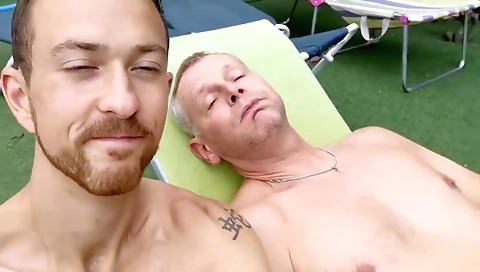 Mas vibes & hot mature womando