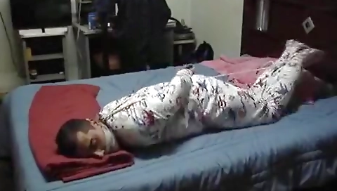 Ta samumpers weenie ber cock in her pussy