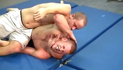 Mya shows off her pussy and i clits