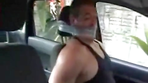 Ta tats jazzed in a hot tub and fucked