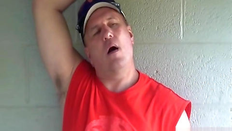 Hot milf gets her pussy eaten