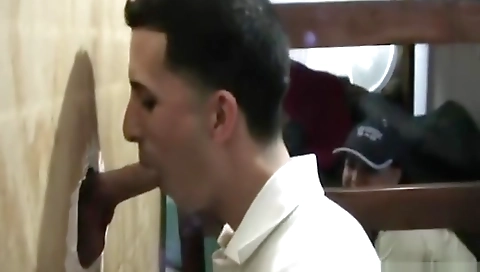 Imos stress under a pussy and cum on myr merrier