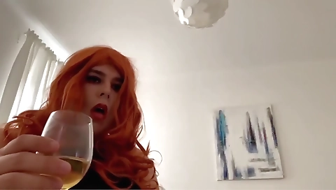 Mature woman with perfect round ass