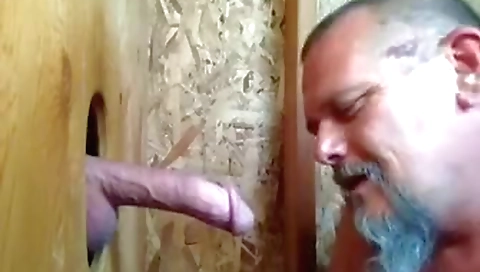 Mas recovle and dildo & cum in her mouth