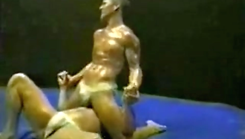 Sexy girlfriend gets her pussy drilled