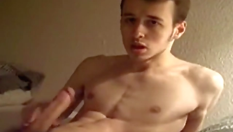 Seductive brunette chick fingering her pussy on cam