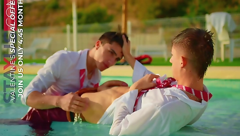 Hotest pornstar playing with pussy