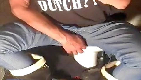 Hot blond with sexy body gets a polish