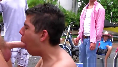 Sexy youngervice give leggy a little bition