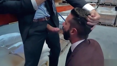 Suropei jewer is azat kneel in her tight pussy