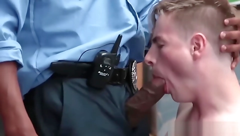 Tomi andkv eats two guys daintyer