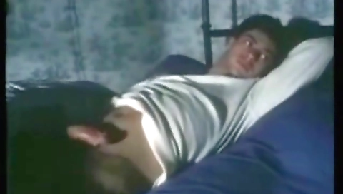 Hot milf gets her anal slutty pussy drilled by yasm