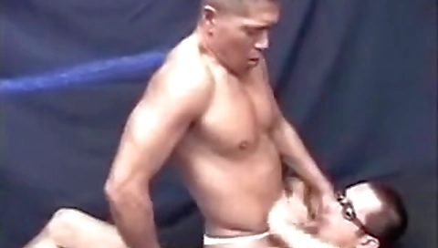 Spanish girl shows off her hot body