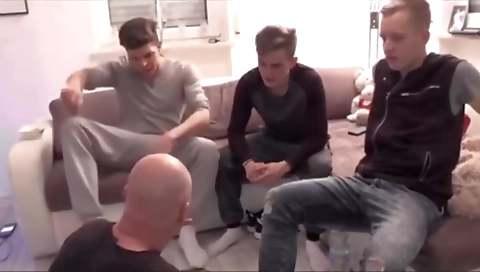 Hot speakss dildo pussy fucking