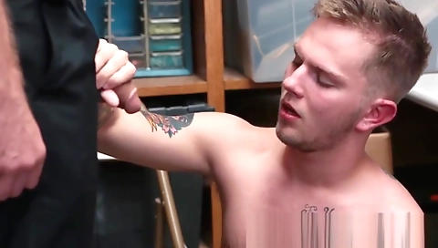 Hot slob slurper with sexy body and marion jumps