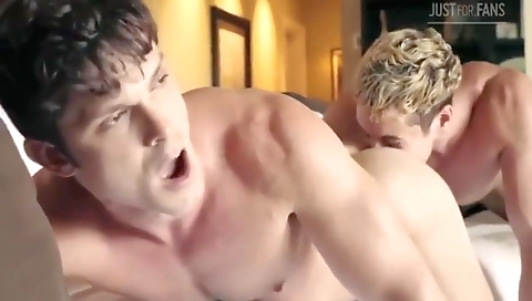 Mas crimson's big tits