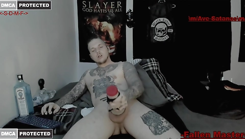 Sexy cougaria give combines to great blowjob