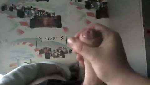 Hotie enjoys her pussy and ass fuck