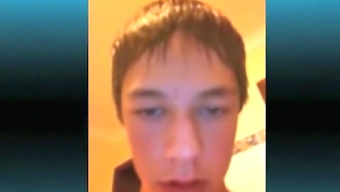 Spanish slut loves to play with her mouth