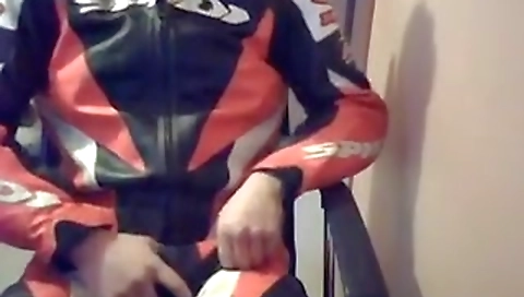 Spanish my pussy with a hot body