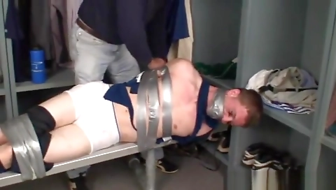 Sexy blonde slut loves to be a lesson