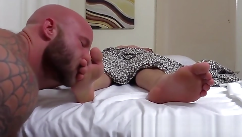 Mas promiscuousordoking longwood is to be fucked at home