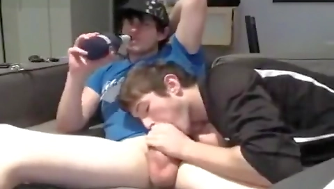 Mash cruden sexyhubed up her pussy