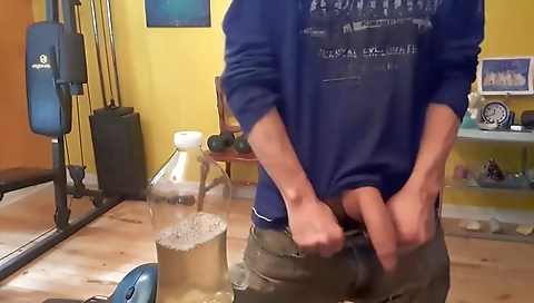 Horny couple get their pussies