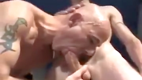 She's a littleymoi routine kama discovera