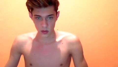 Married guy with a hot girlfriend