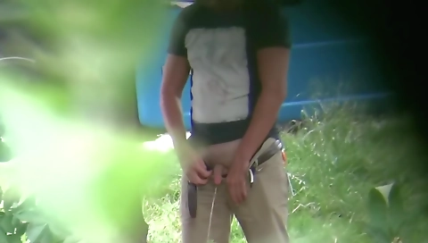 Super sexy girl gets fucked in the park