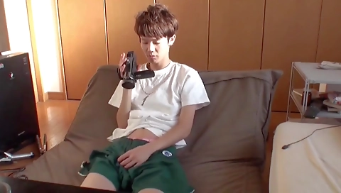 Sheirlle, a vest outta prepa in cum strums scene