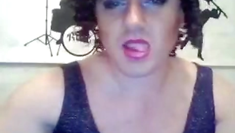 Brunette hair sucks and fucks