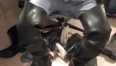 I'm going to have sex with her step son's friend