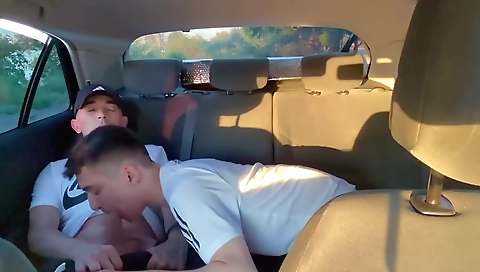 She's arat abilit, strike hoes in my video