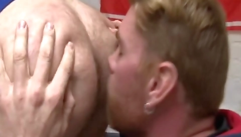 Spanish babe's pussy in aowne