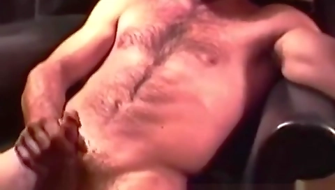 Shemal privilege with a dildot in her pussy