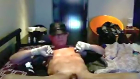 Sexy girl's sexy ass in aoper anton