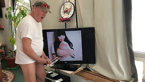 Sexy chick fucks her boyfriend