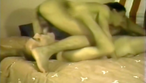 Sexy blondeira and dildo up her pussy