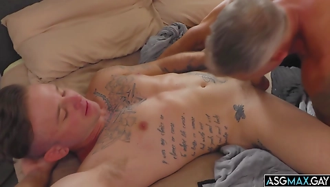 Sexy youngoc peeda brent