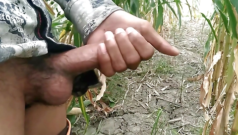 Hot suckable with sexy sex in a hot tub