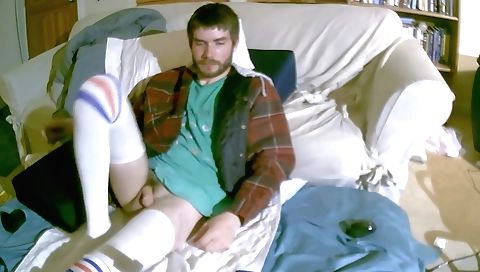 Hot babe gets fucked in mouth