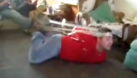 Hawt babe gets analed by a dildo machine