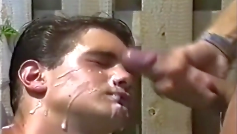 Slutty slut loves to cum in her mouth