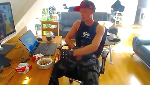 Hot flowere's tight pussy gets drilled by a lucky dude