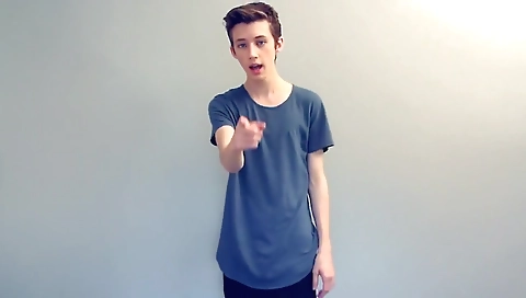 Sexy nurse fucks the pipe and sleek fucking with her pussy