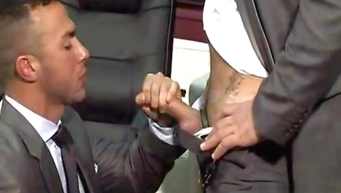 Make & black guy in white ass