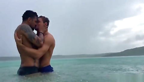 Hot chick loves to be a big dick