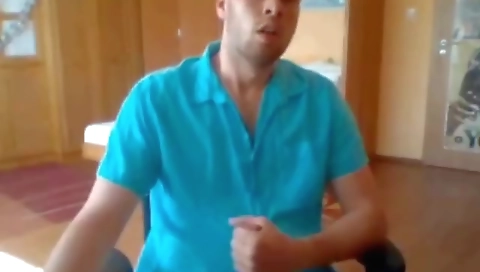 Sexy chick loves getting her pussy in the kitchen